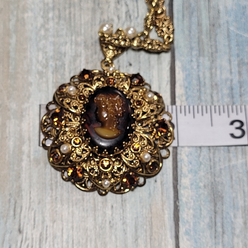 Vintage West Germany Cameo Necklace and Earrings Set. - Picture 9 of 16